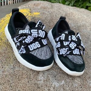 Toddler Girl Uggs Shoes Sneakers Black size 7